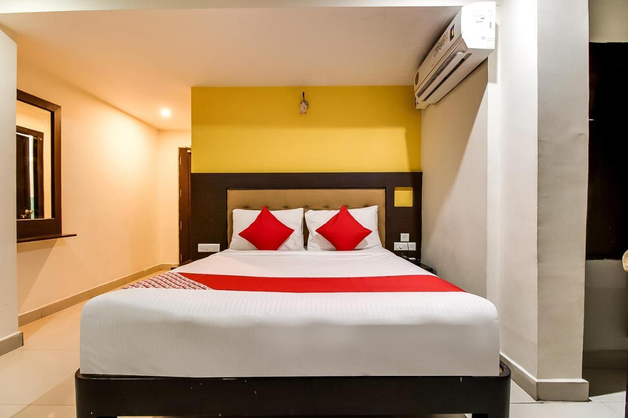 Oyo Flagship 9115 Hotel Udayee International Tirupati Exterior foto